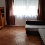 Heidelbed Ferienwohnung Heidelberg Simone Leisten