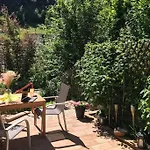 Exklusive Ferienwohnung MIRO 25 m² in ruhiger Lage