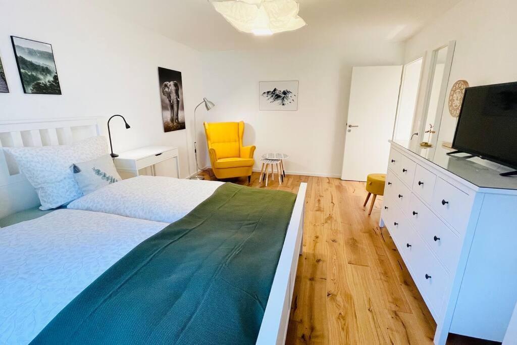 Modern-gemuetliche Wohnung, Ganz Neu, In Neuenheim, Heidelberg