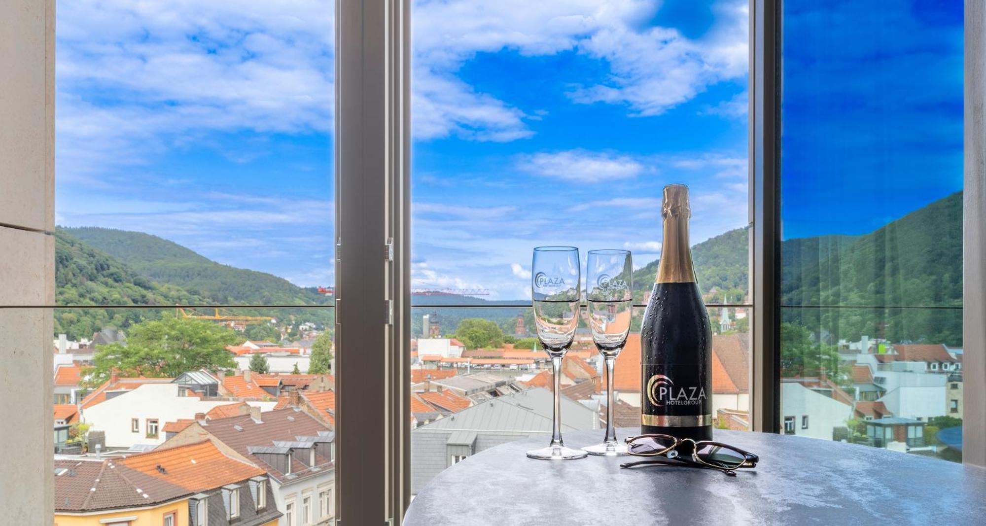 Plaza Premium 4* Heidelberg