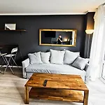 Cf44 30M2 Quiet Central Balcony And Netflix