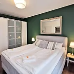 Cf13 30M2 Central With Terrace Ac And Netflix