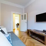Qube Apartments Bergheim