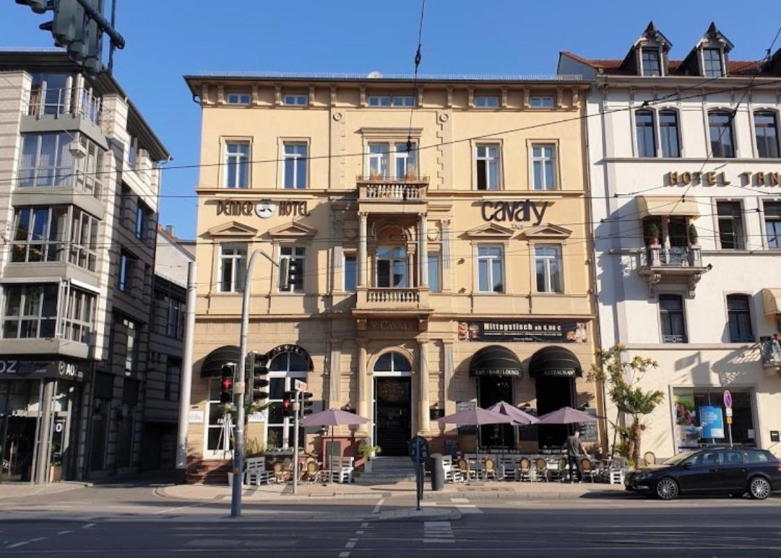 Cavaly Hotel