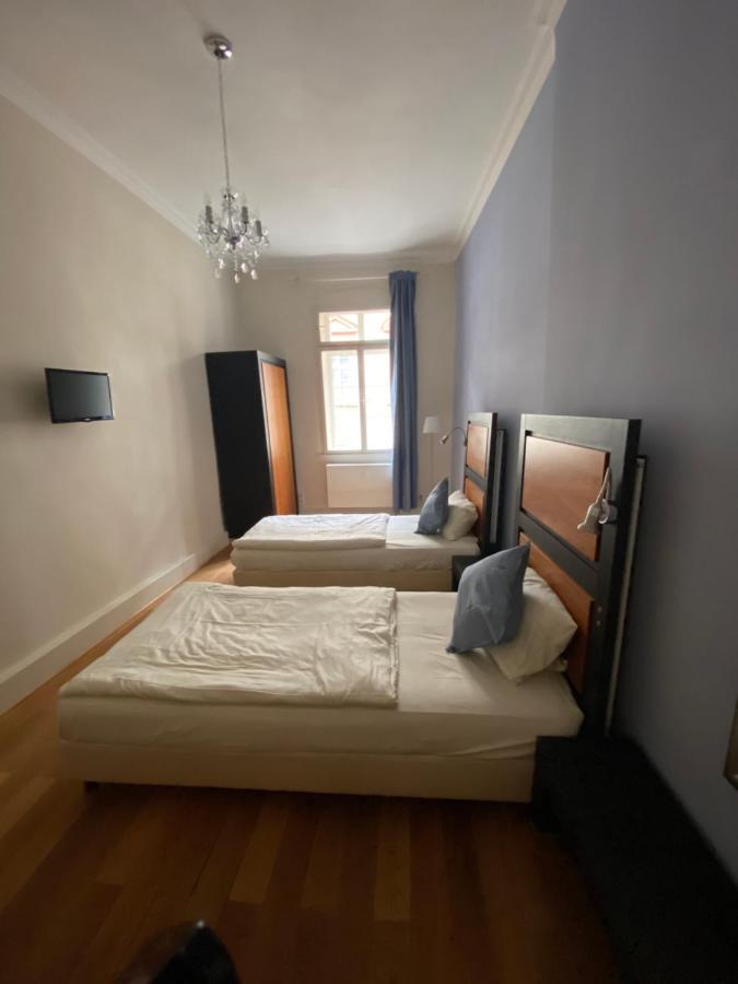 Appartement Cafe & Knoesel *