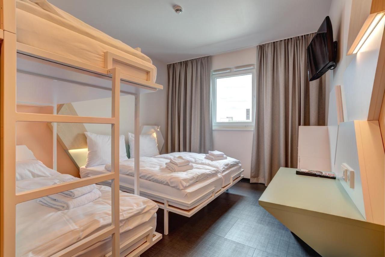 Hotel Meininger Hauptbahnhof Heidelberg