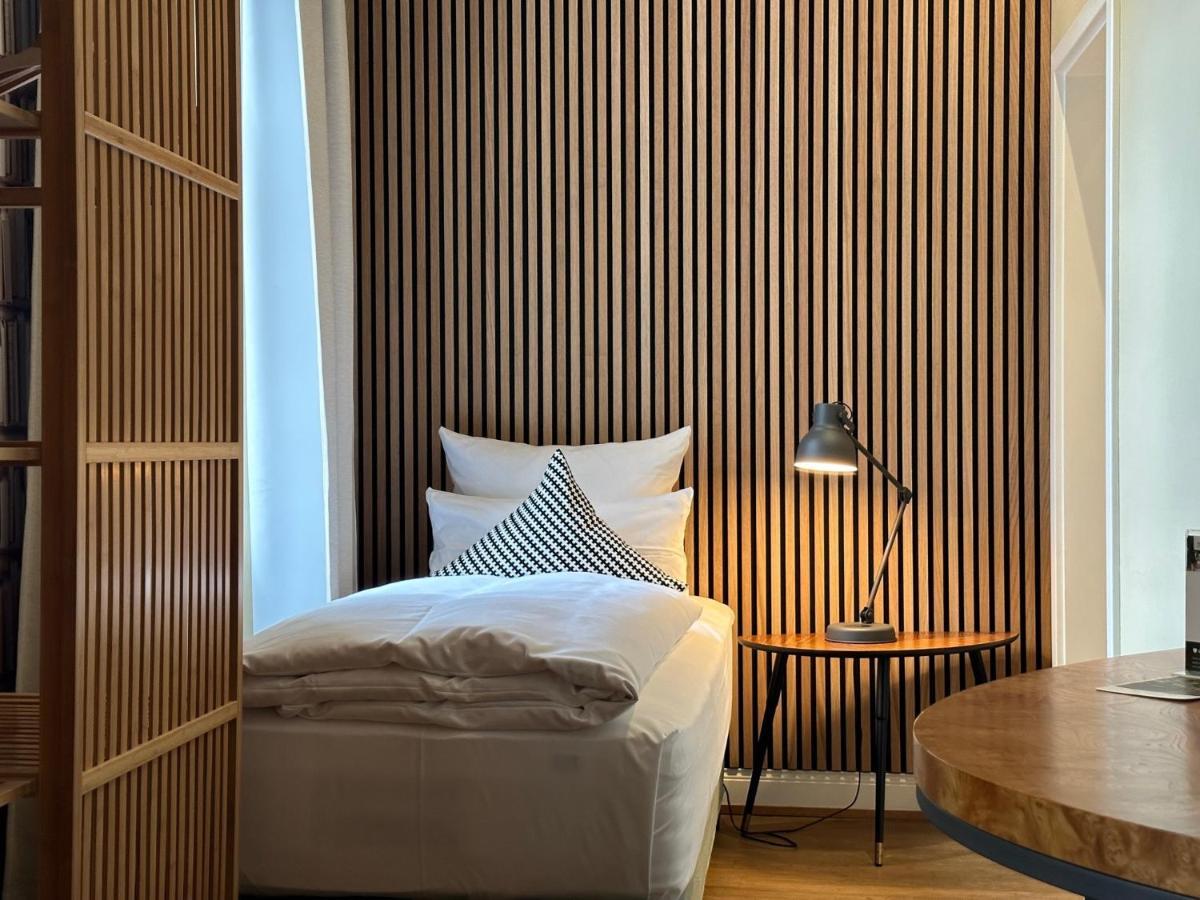 Zur Alten Brucke Hotel