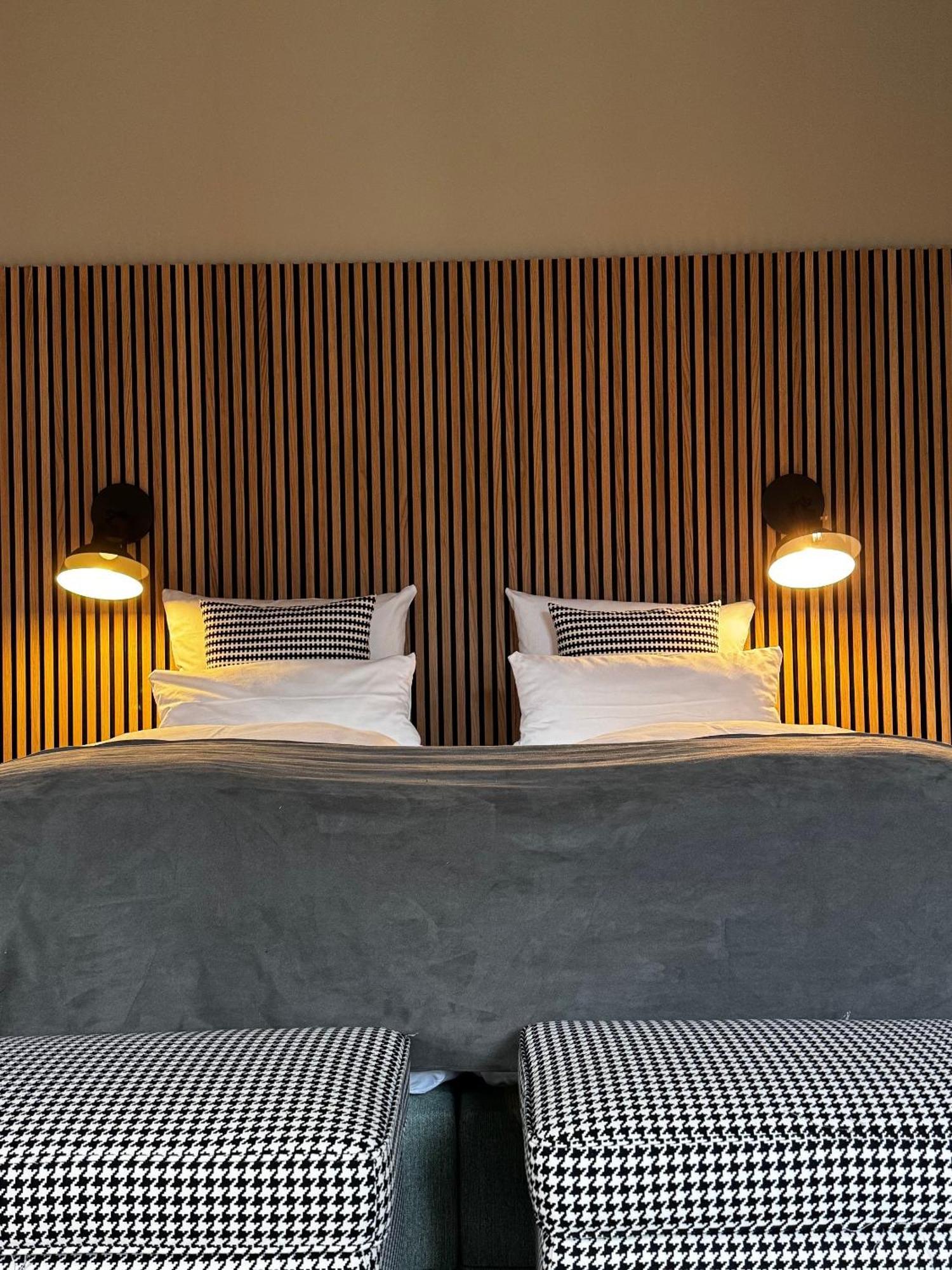 Zur Alten Brucke Hotel