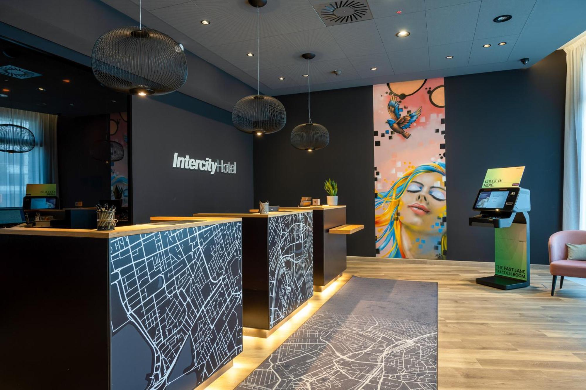 Hotel Intercityhotel 4*
