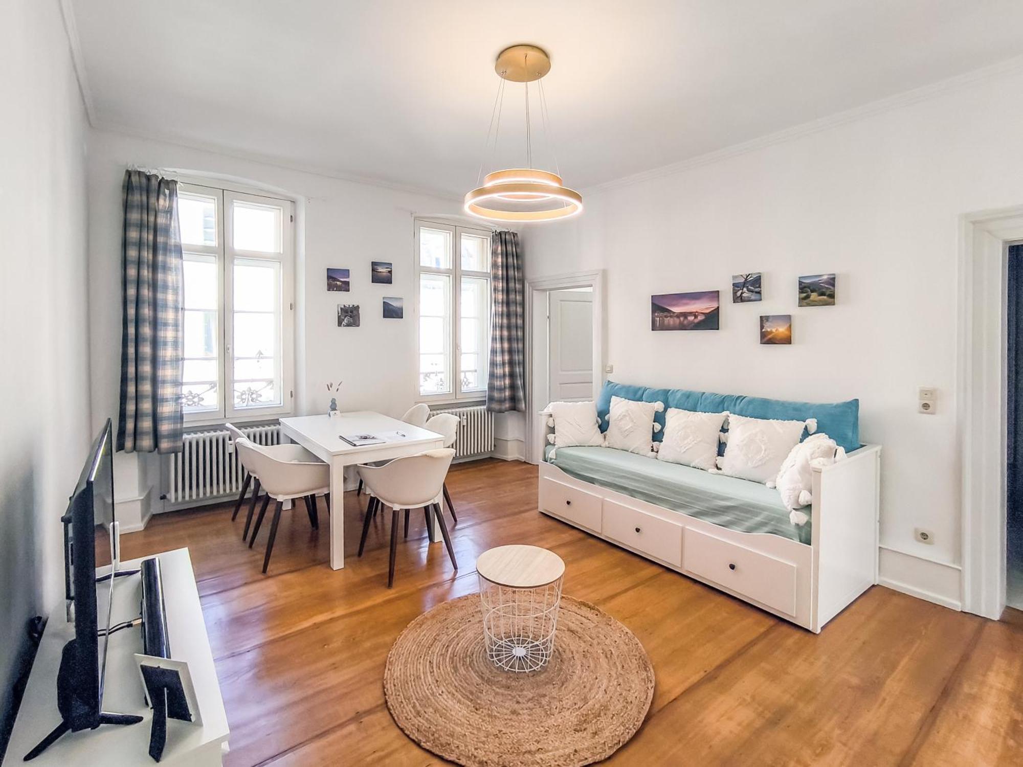 Charmante Altbauwohnung Im Herzen Der Altstadt Apartment *