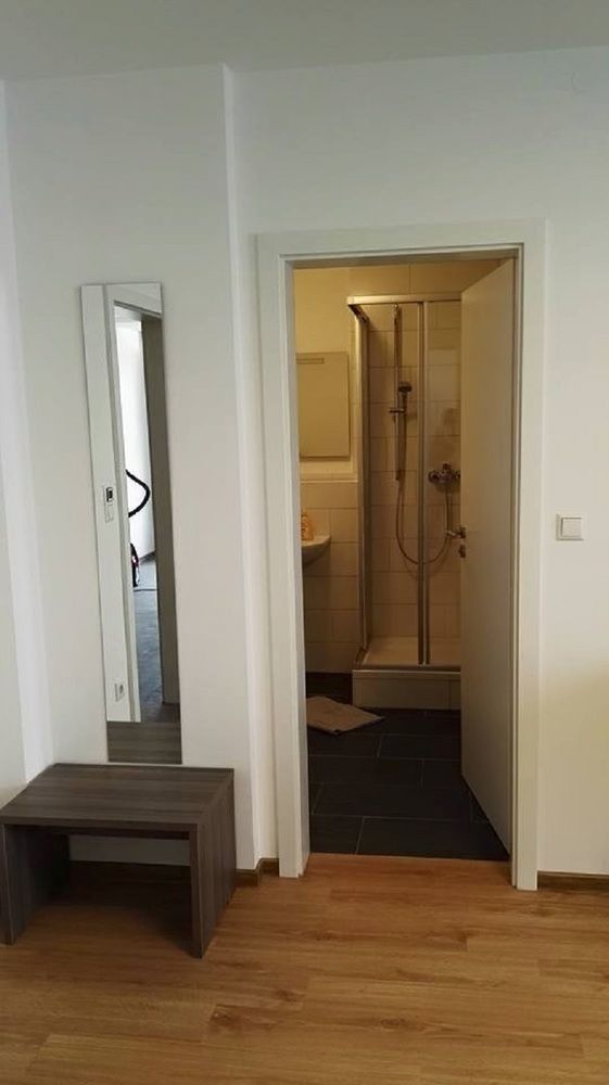 Eazy Hostel *