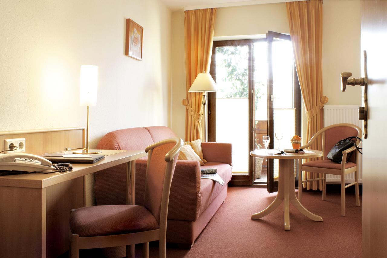 Rose Inklusive Fruehstueck & Saunanutzung 3*