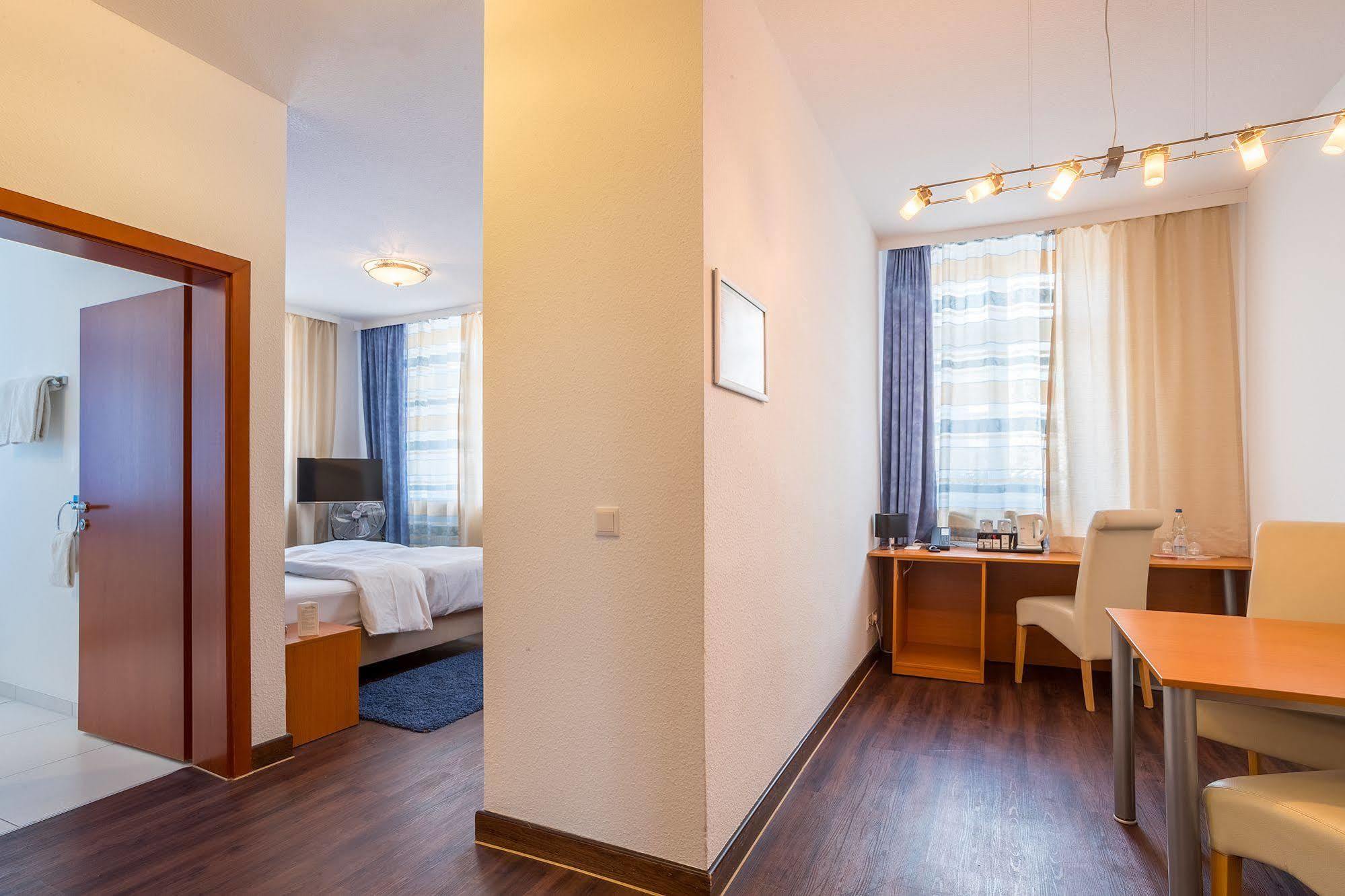 Bayrischer Hof Hotel Heidelberg