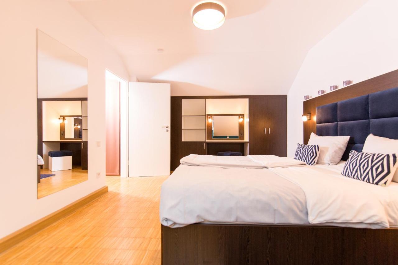 Luxury Boarding Hotel