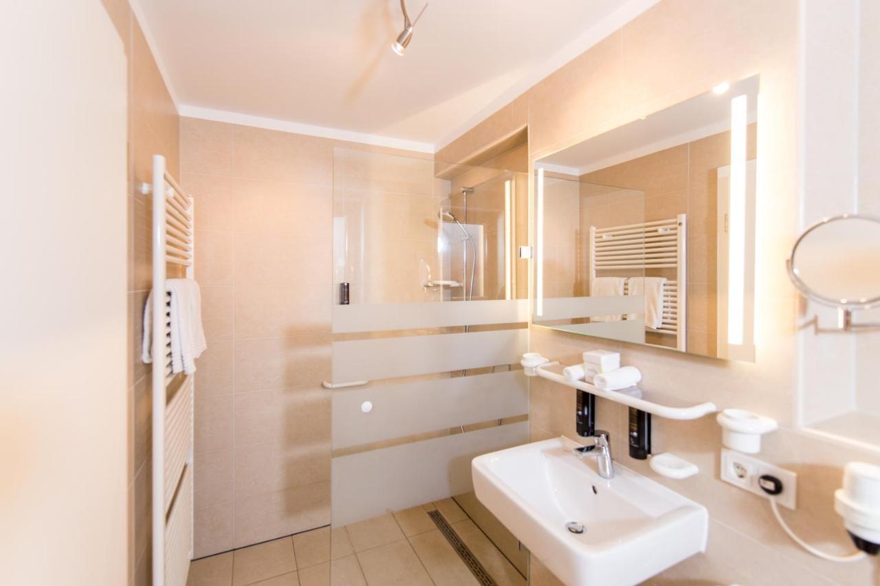 Luxury Boarding Hotel 4*