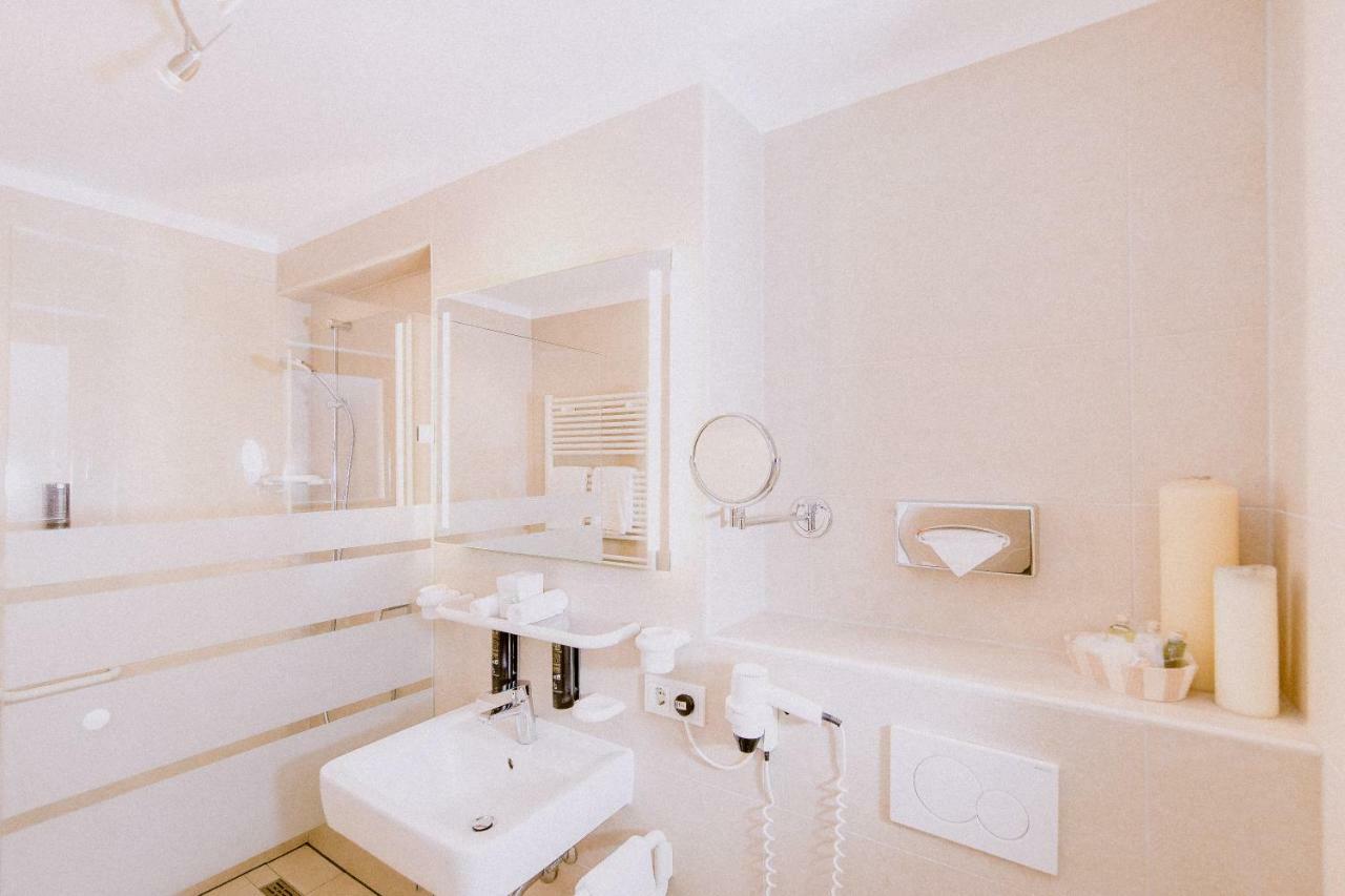 Hotel Luxury Boarding 4*